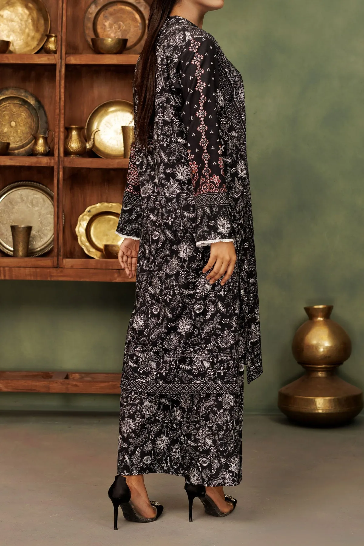 2 PIECE UNSTITCHED LAWN | UN-DPC-359