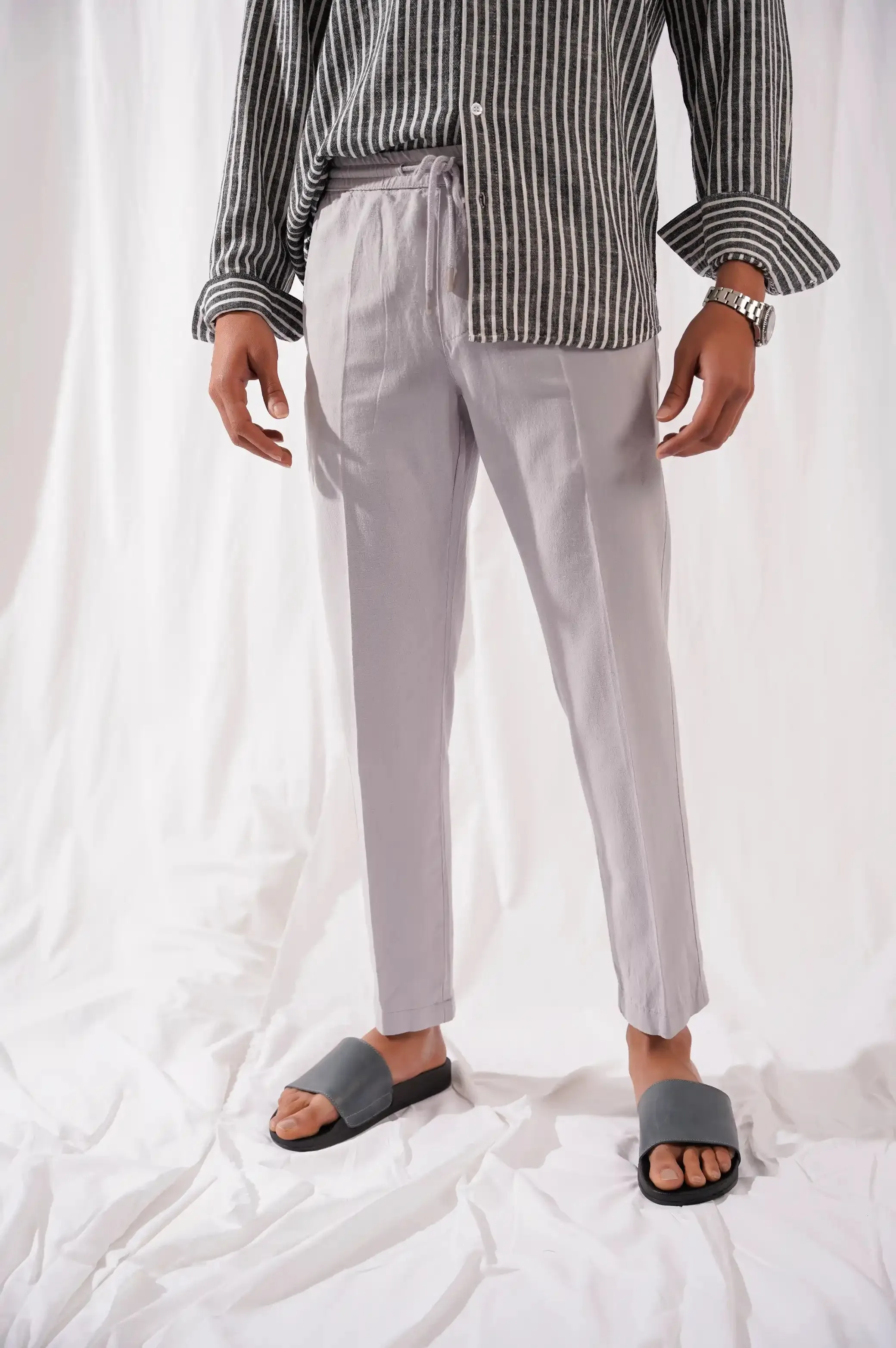 BASIC TAPERED PANTS